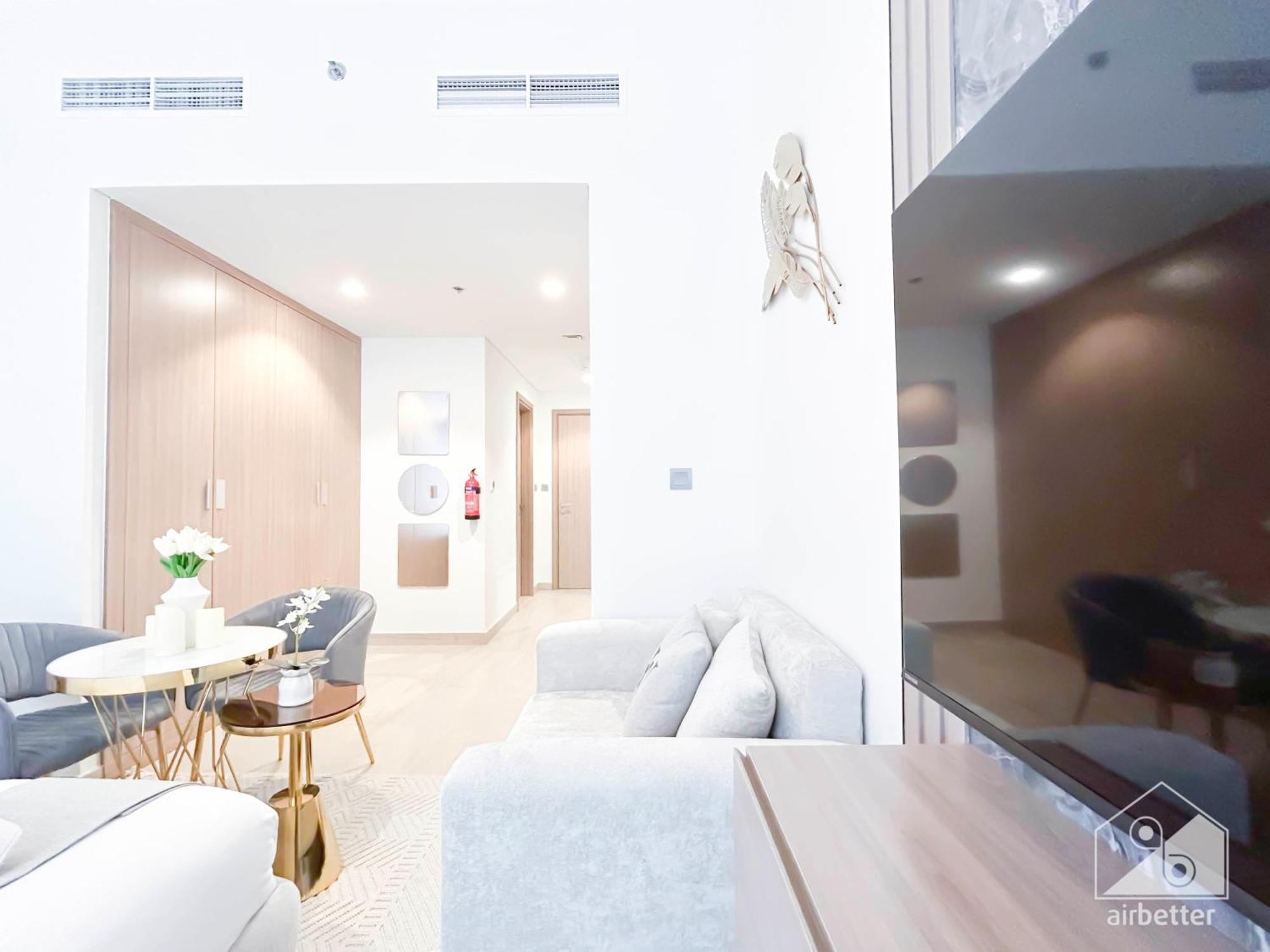 Charming Studio With Balcony In Azizi Riviera Dubai Exterior photo
